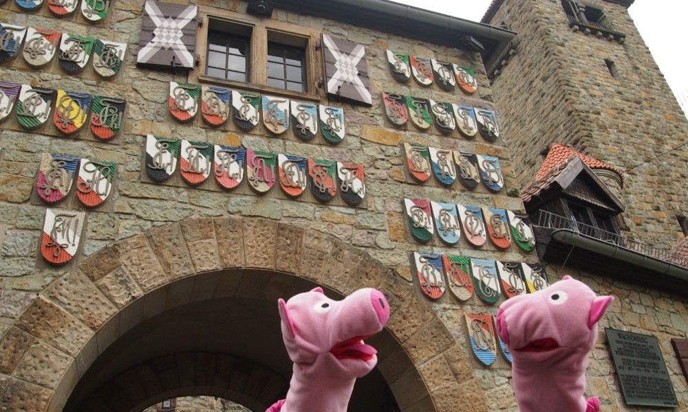 Die Schweinle wolle n Wabbe mit Kartoffele ham.