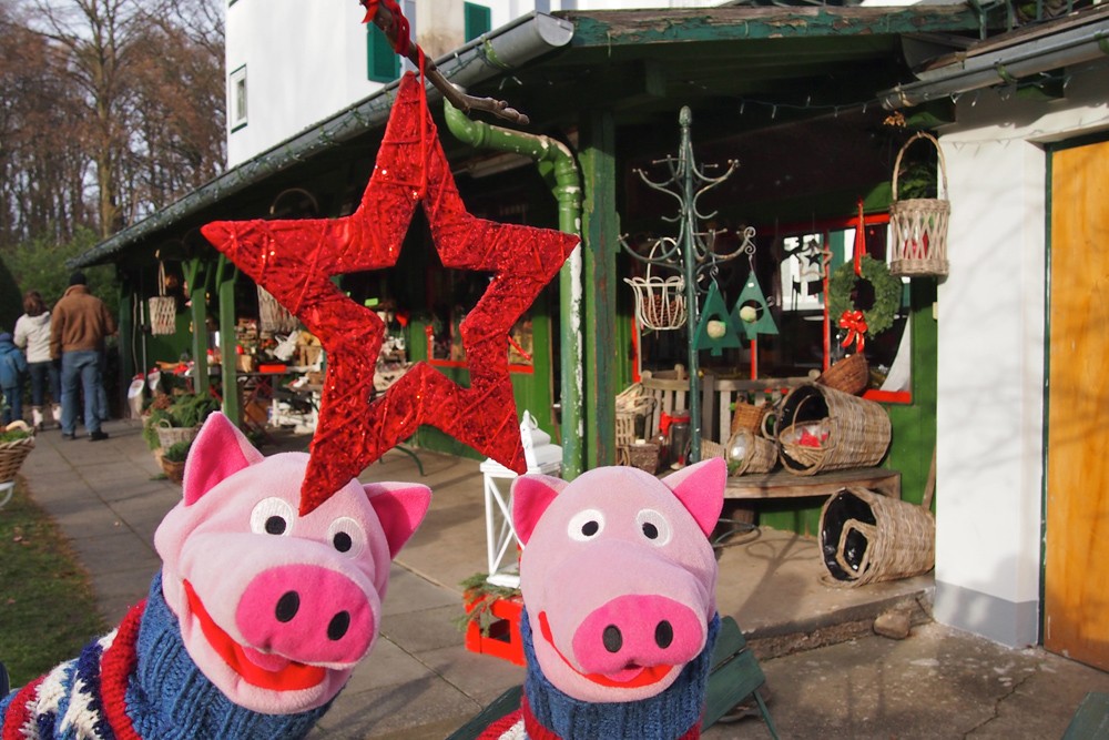 Am Forsthaus Erlenbusch ist Weihnachtsmarkt.